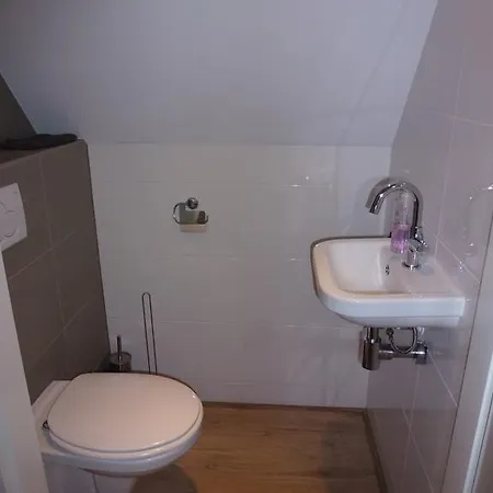 スキポール アパート *